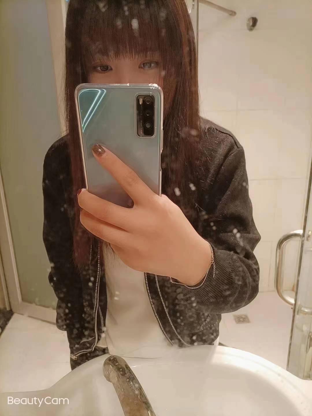 性格温柔，服务周到清纯妹子